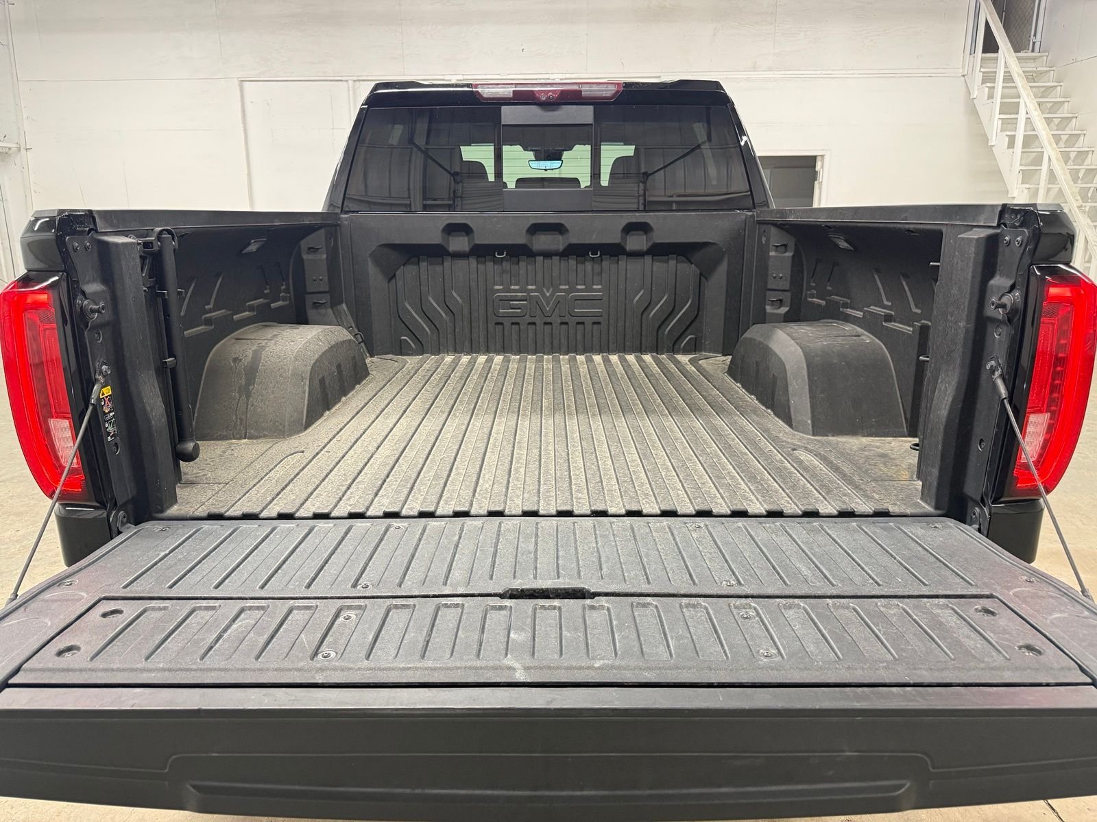 Used 2024 Black GMC Denali image 9