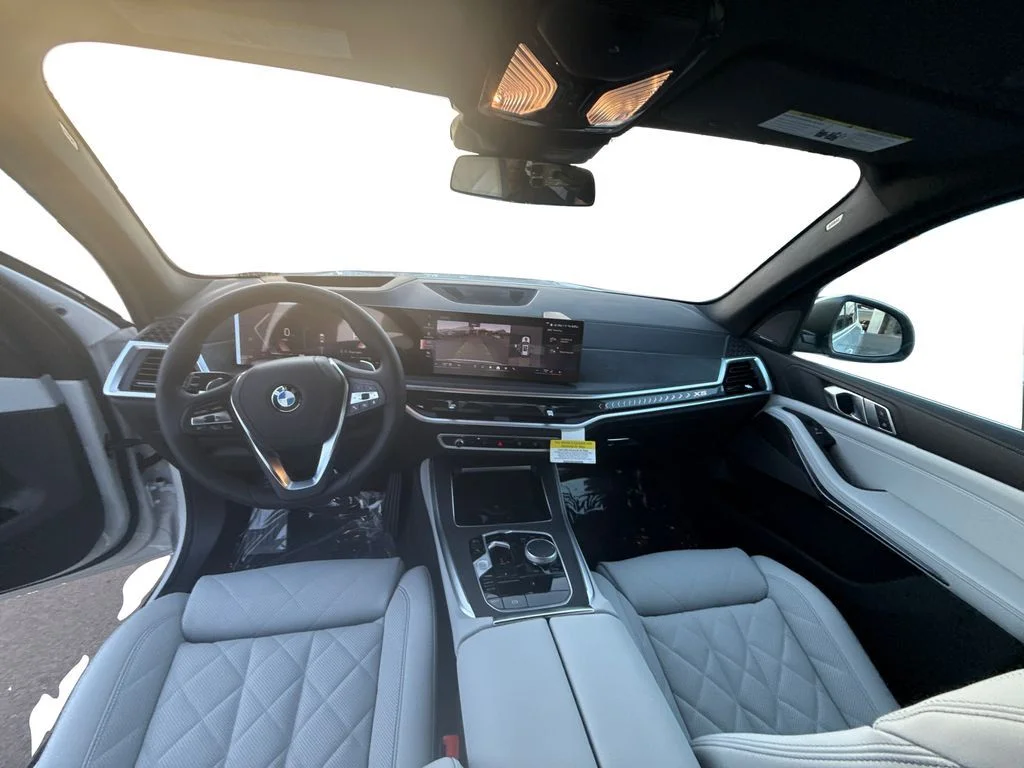 New 2026 White BMW sDrive40i image 19