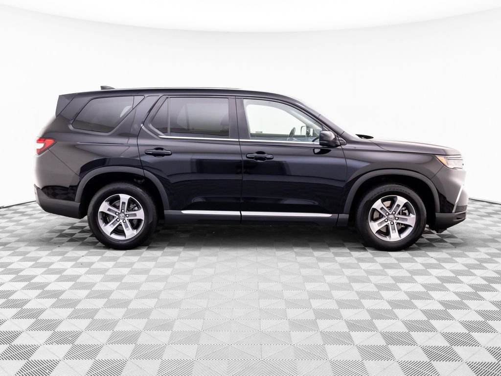 Certified Used 2023 Crystal Black Pearl Honda AWD EX-L 7P image 8