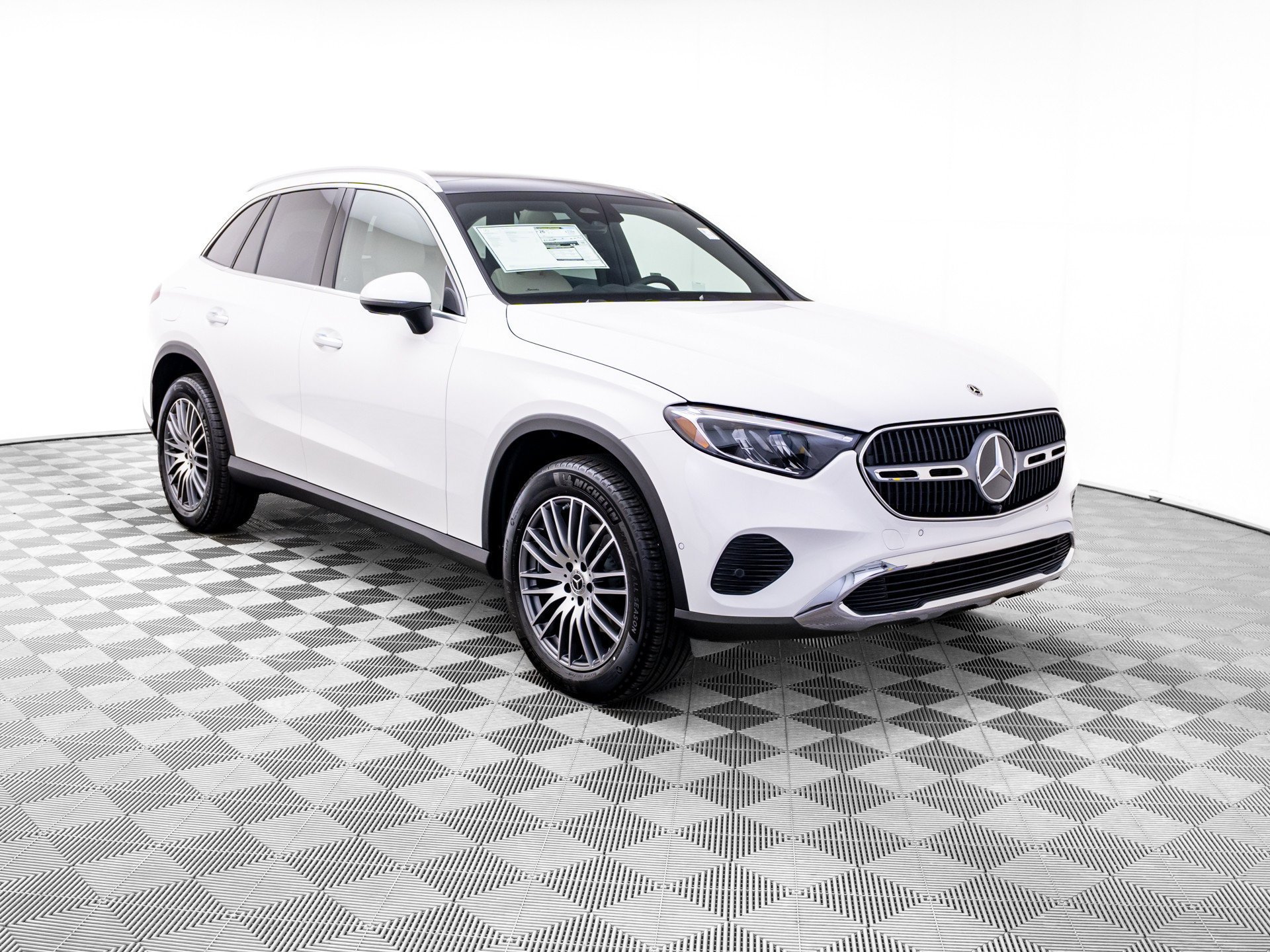 New 2026 White Mercedes-Benz GLC 300 image 45