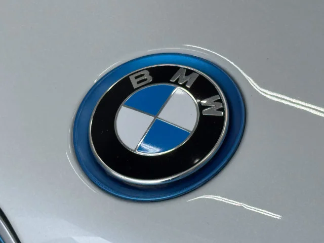 Used 2016 Crystal White Pearl Metallic w/BMW i Frozen Blue BMW Base image 50
