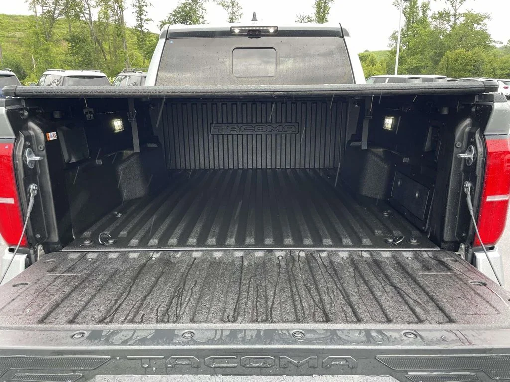 2024 Toyota Tacoma Limited - Photo 31