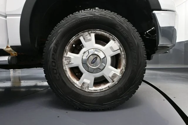 Used 2014 White Ford XLT image 14