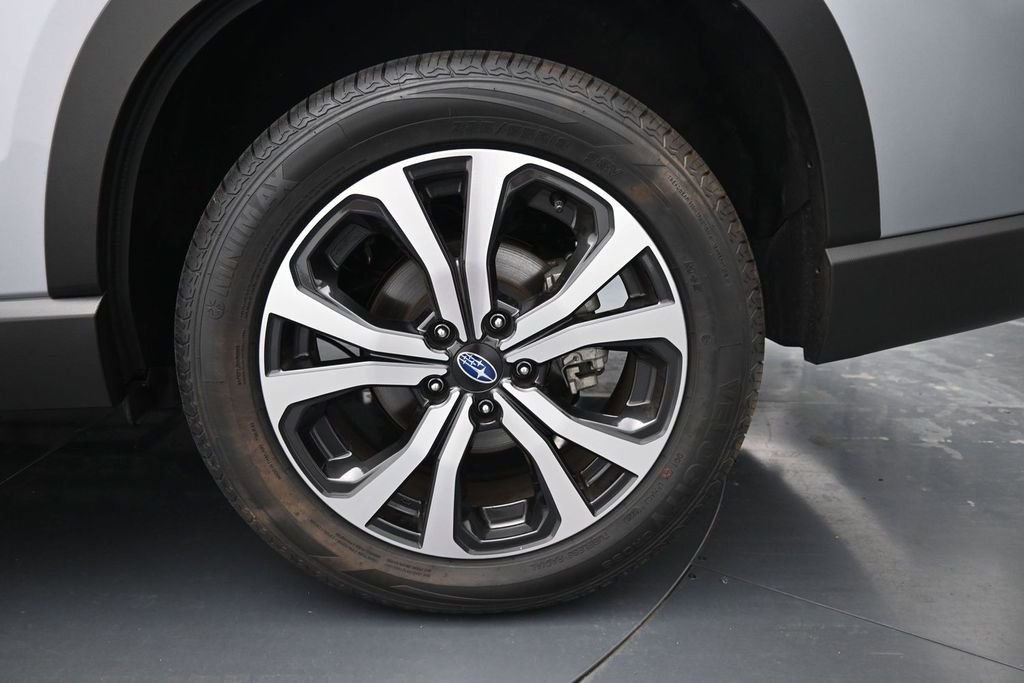 2023 Subaru Forester Limited - Photo 15