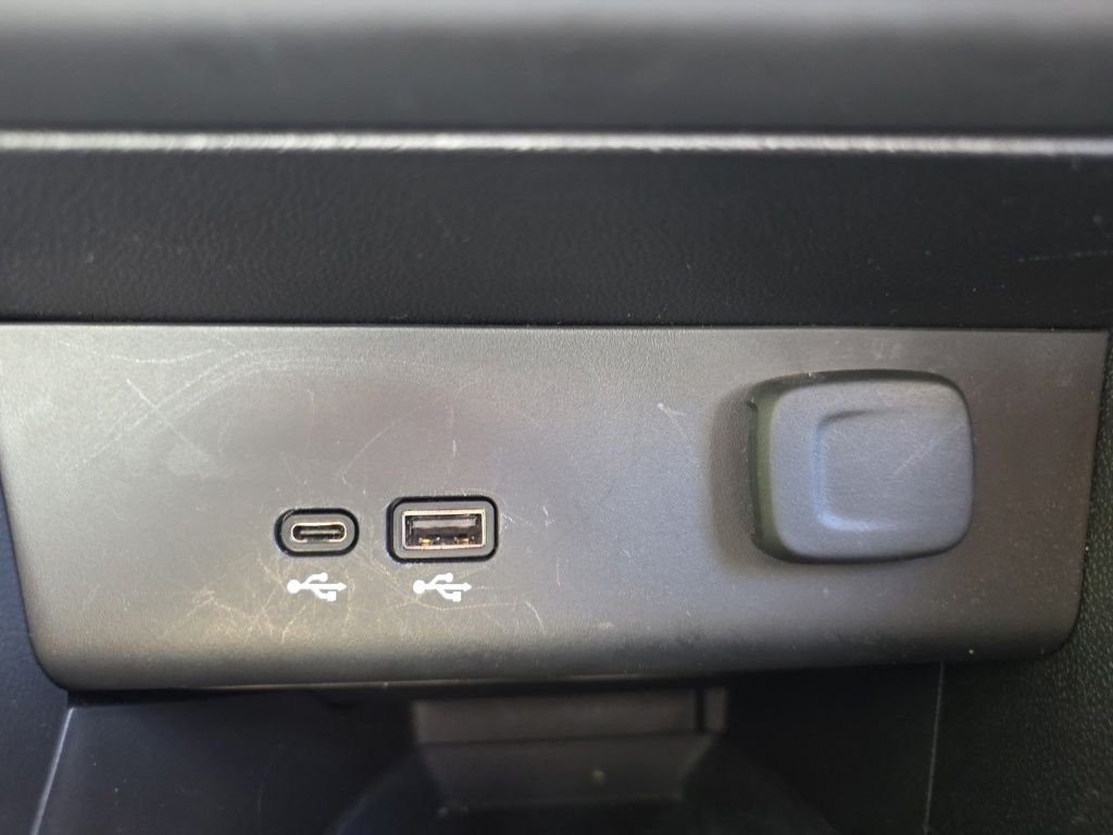 Used 2025 White Buick Preferred image 22