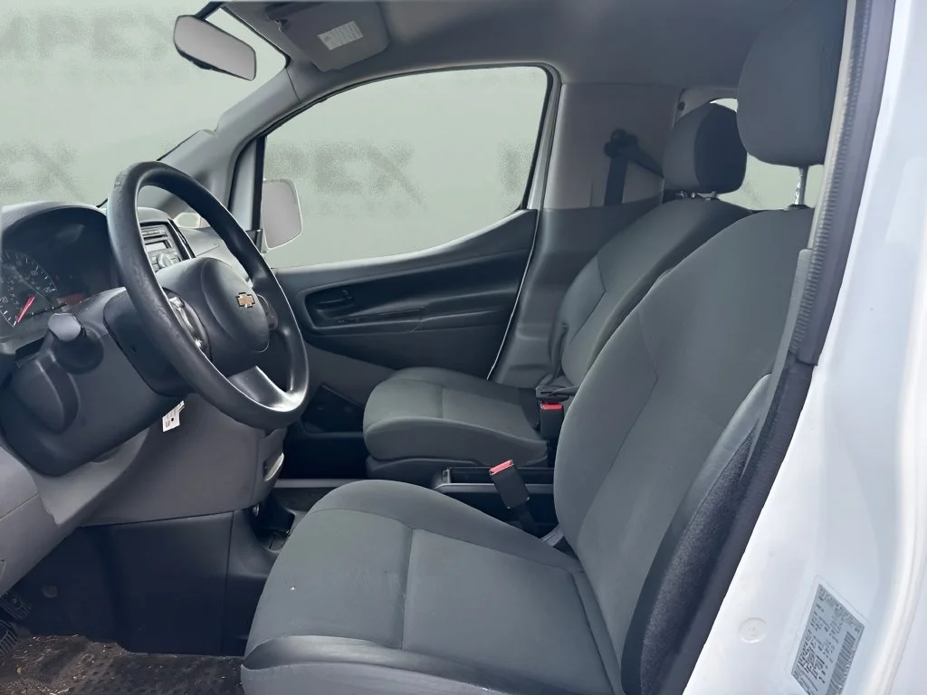 Used 2015 DESIGNER WHITE Chevrolet LT image 10