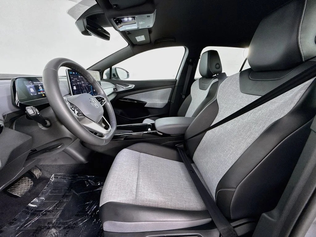 Used 2024 Gray Volkswagen Pro image 21