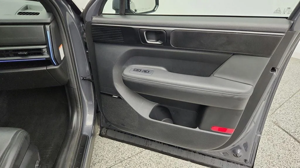 Used 2025 Ecotronic Gray Matte Hyundai Calligraphy AWD image 26
