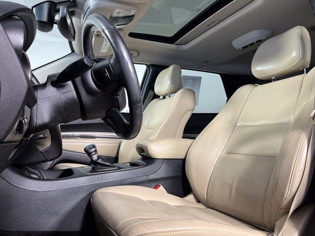Used 2019 Red Dodge SXT Plus image 17