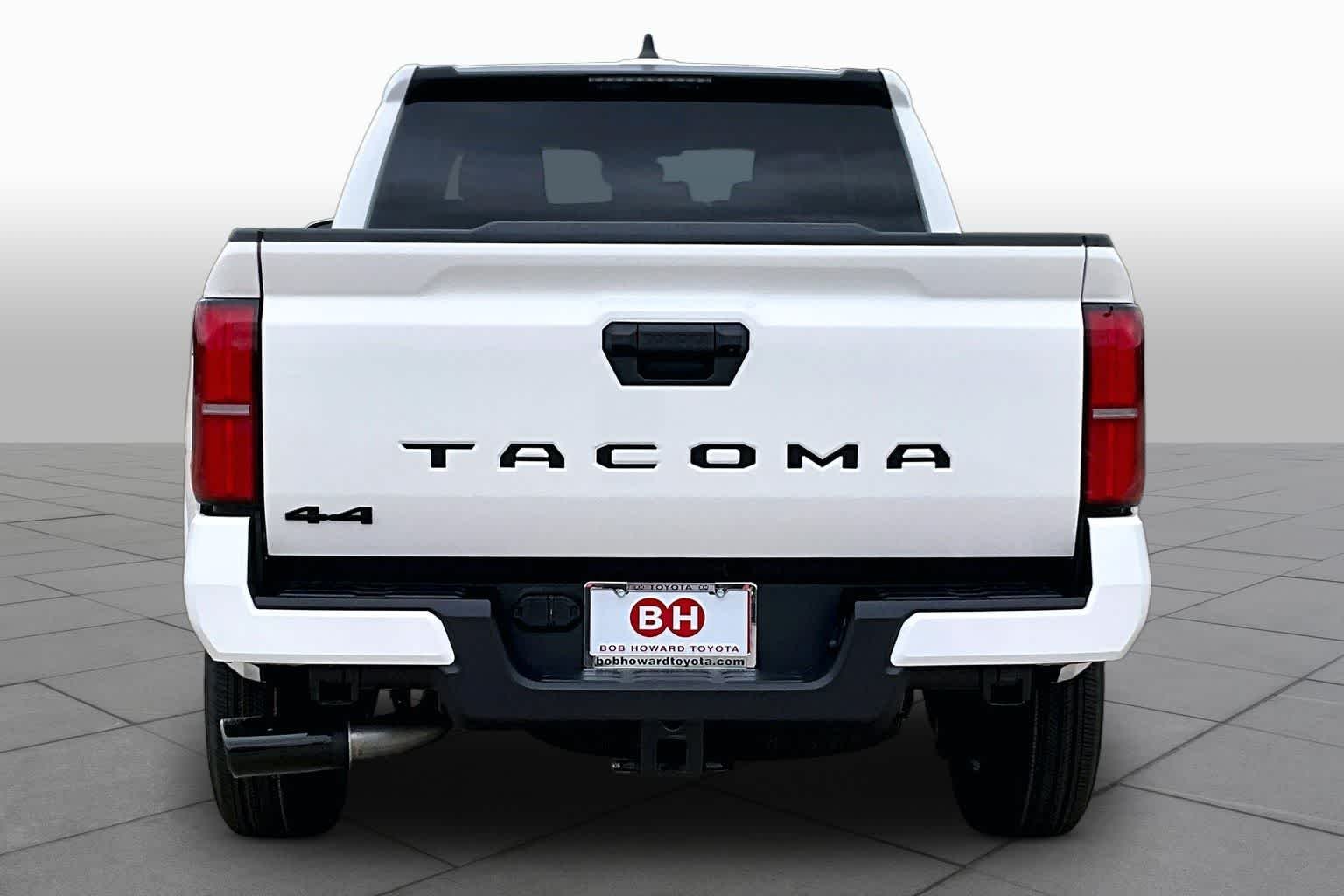 New 2026 Ice Cap Toyota SR5 image 4