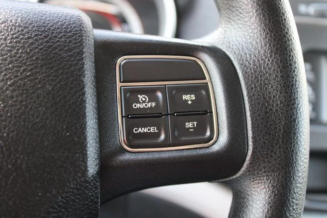 Used 2012 Silver Dodge SXT image 30