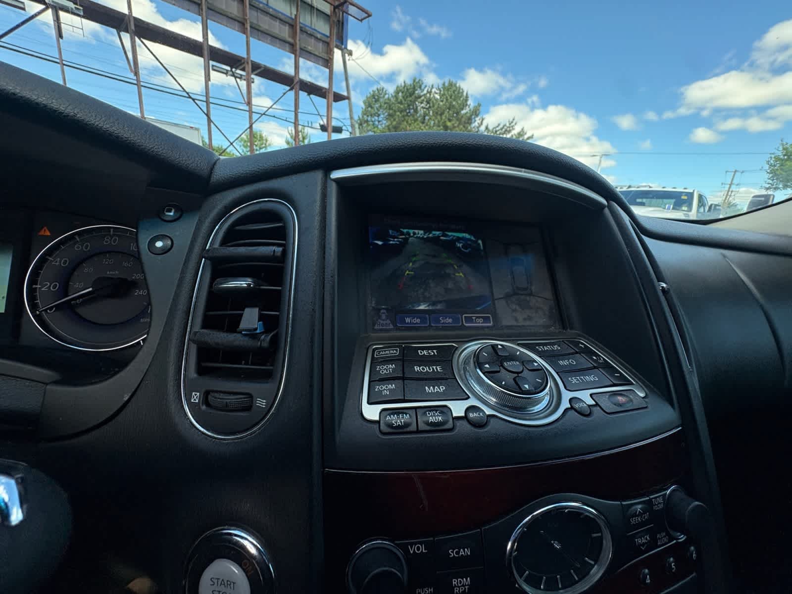 Used 2015 Black Obsidian INFINITI Journey image 22