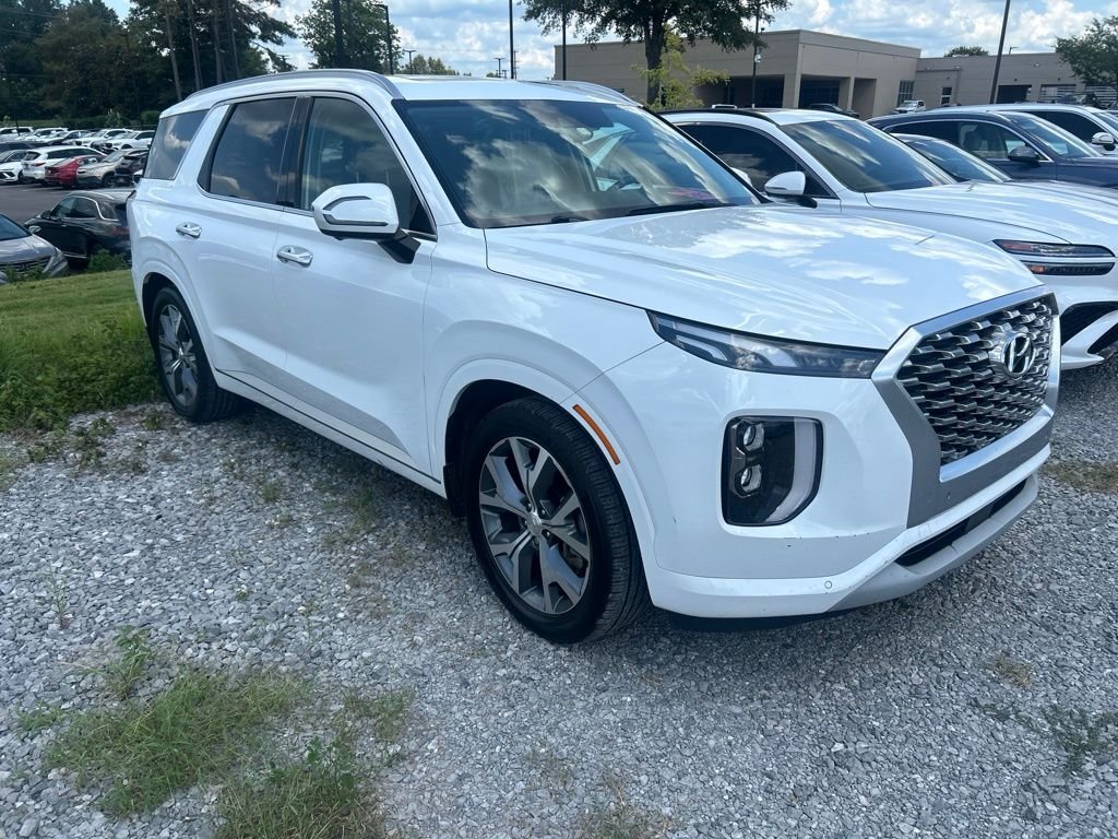 Used 2021 White Hyundai Limited image 3
