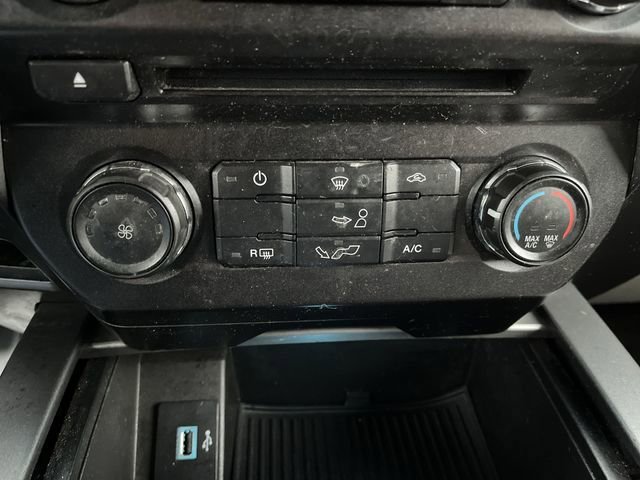 Used 2018  Ford XL image 17