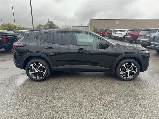 2026 Chevrolet Trax RS - Photo 6