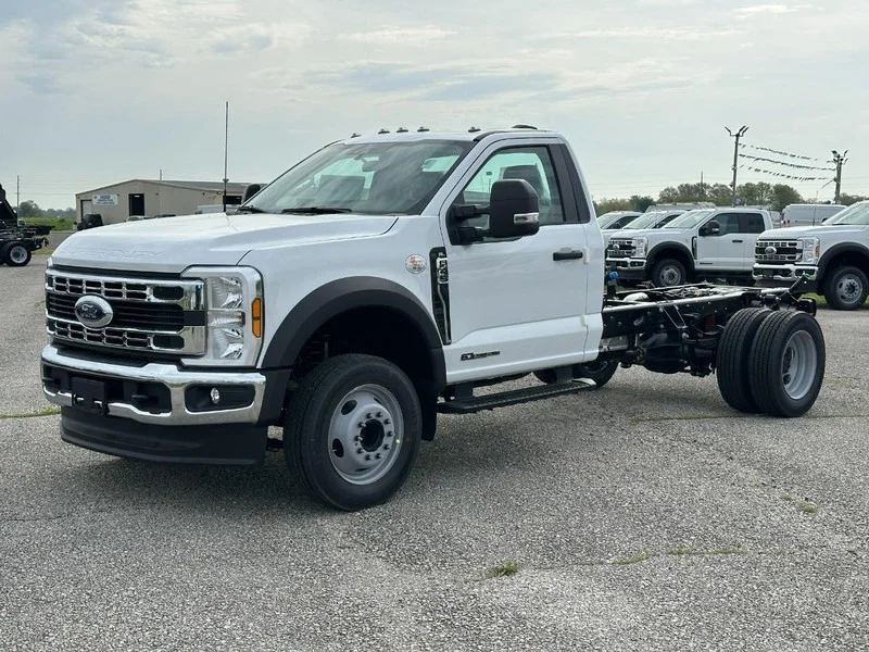 2025 Ford F-450 XL Regular Cab 169-In DRW's photo