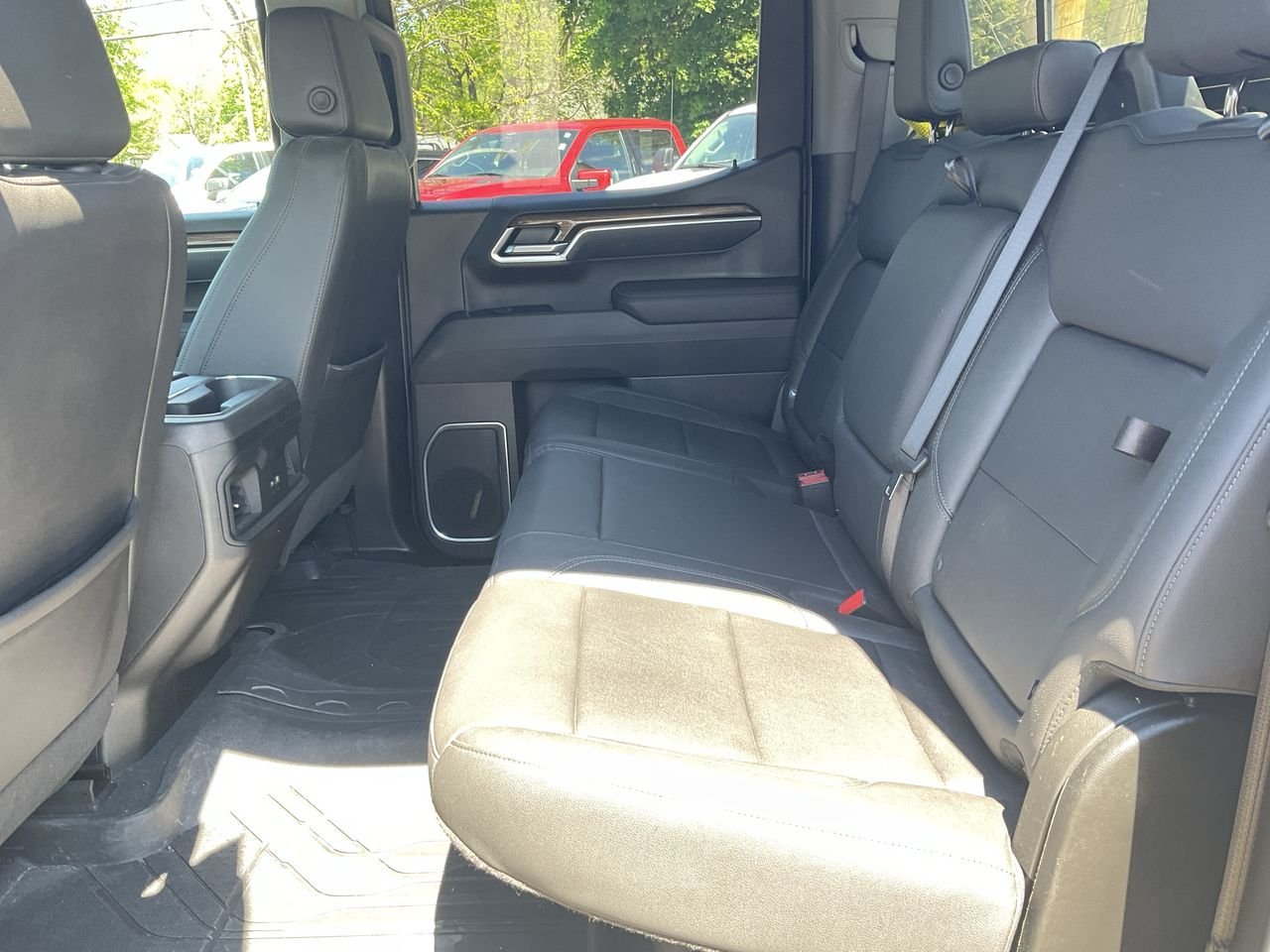 Used 2025 BLACK Chevrolet Rst image 22