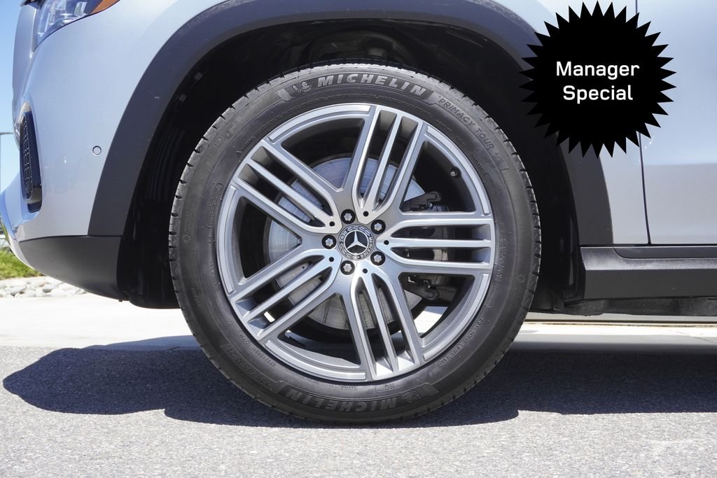 Used 2025 White Mercedes-Benz GLS 450 image 32