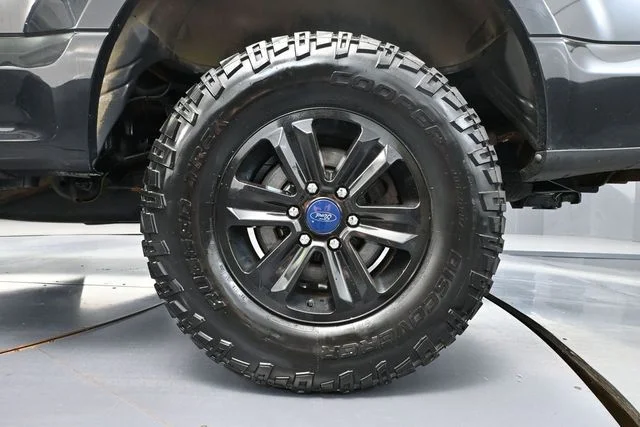 2015 Ford F-150 XLT - Photo 13