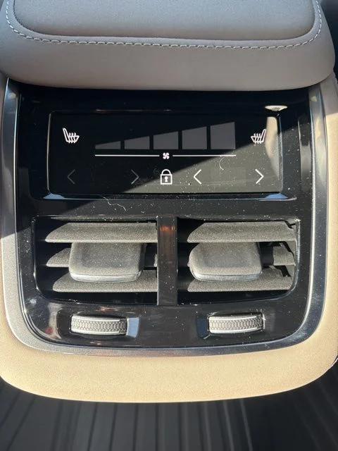 2026 Volvo XC90 Plus - Photo 28