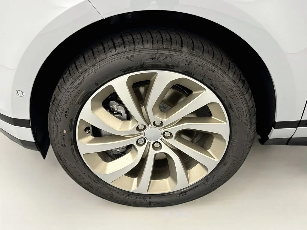 New 2026 Arroios Grey Land Rover Hoxton Edition image 32