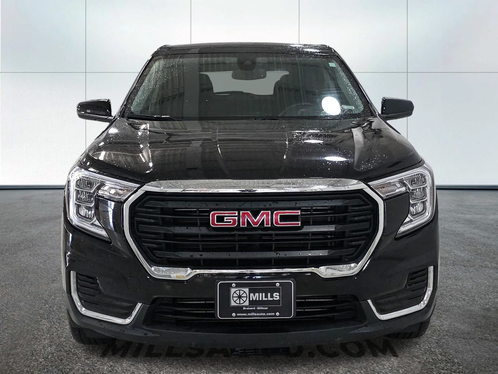 Used 2024 Black GMC SLE image 12