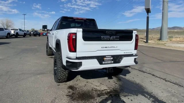 New 2026 Glacier White Tricoat GMC Denali Ultimate image 7