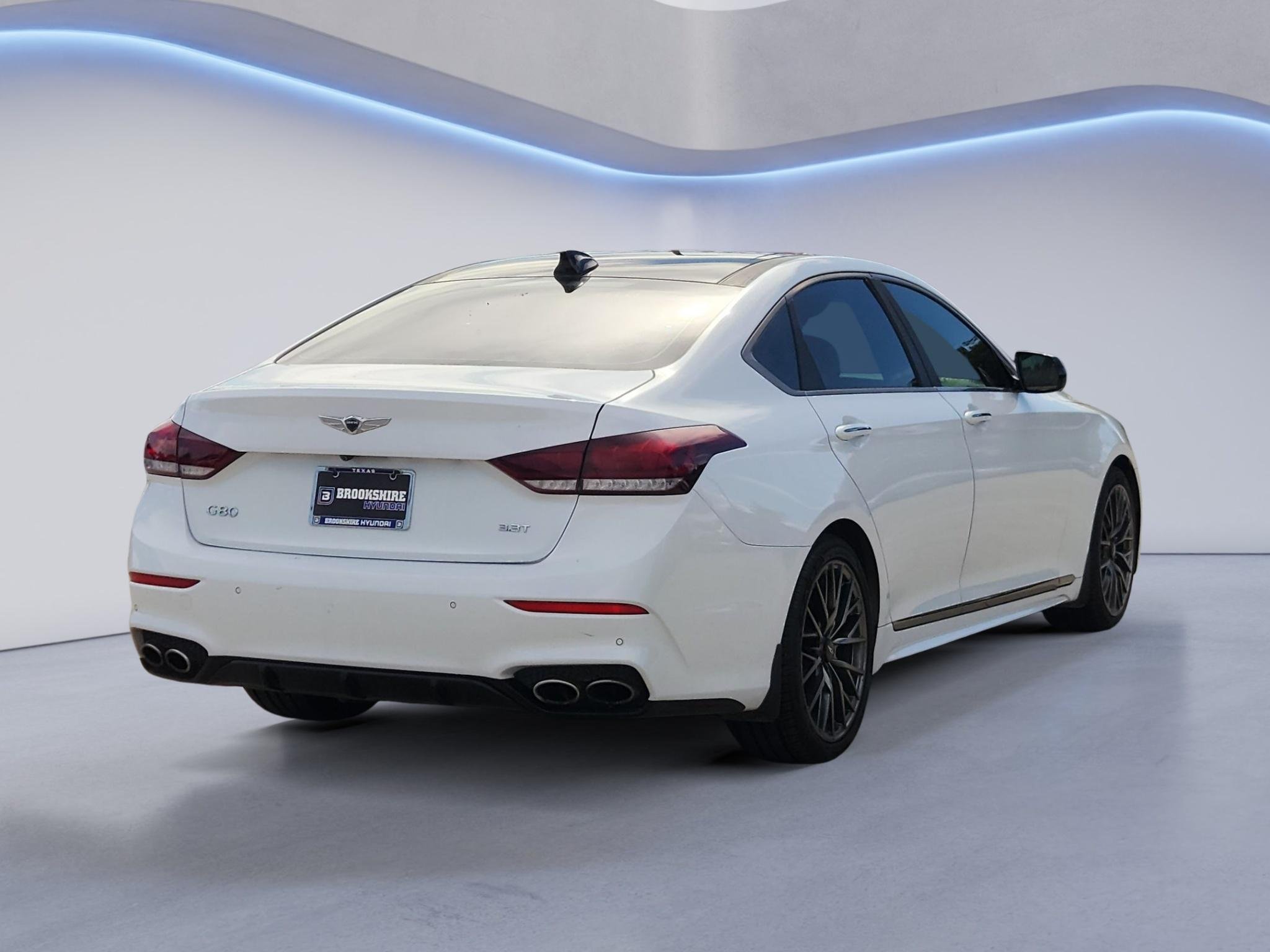 Used 2018 Casablanca White Genesis 3.3T Sport image 6