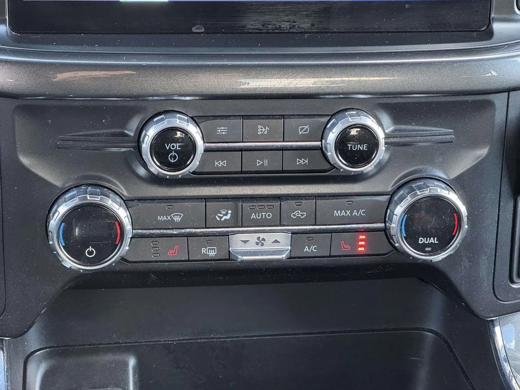Used 2021 Black Ford XLT image 20