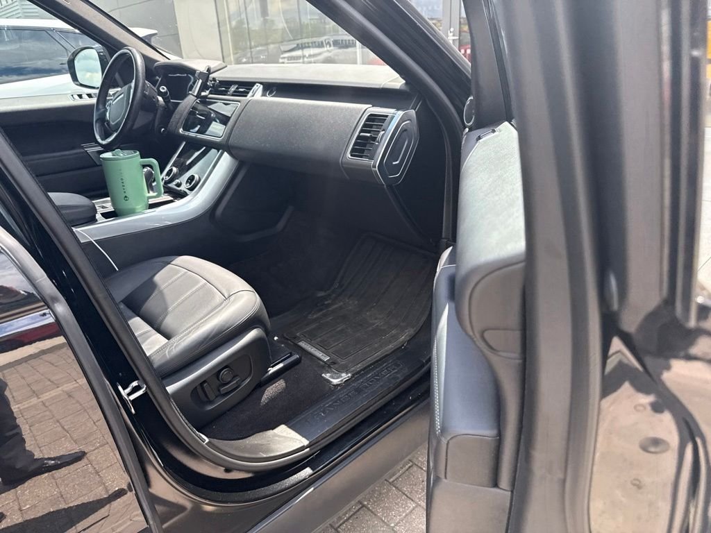 Used 2021 Santorini Black Metallic Land Rover SE image 23