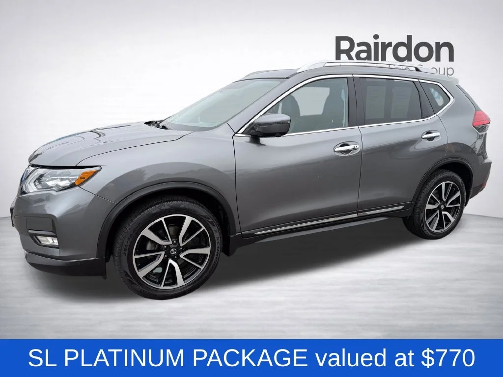 Used 2017 Gun Metallic Nissan SL image 3