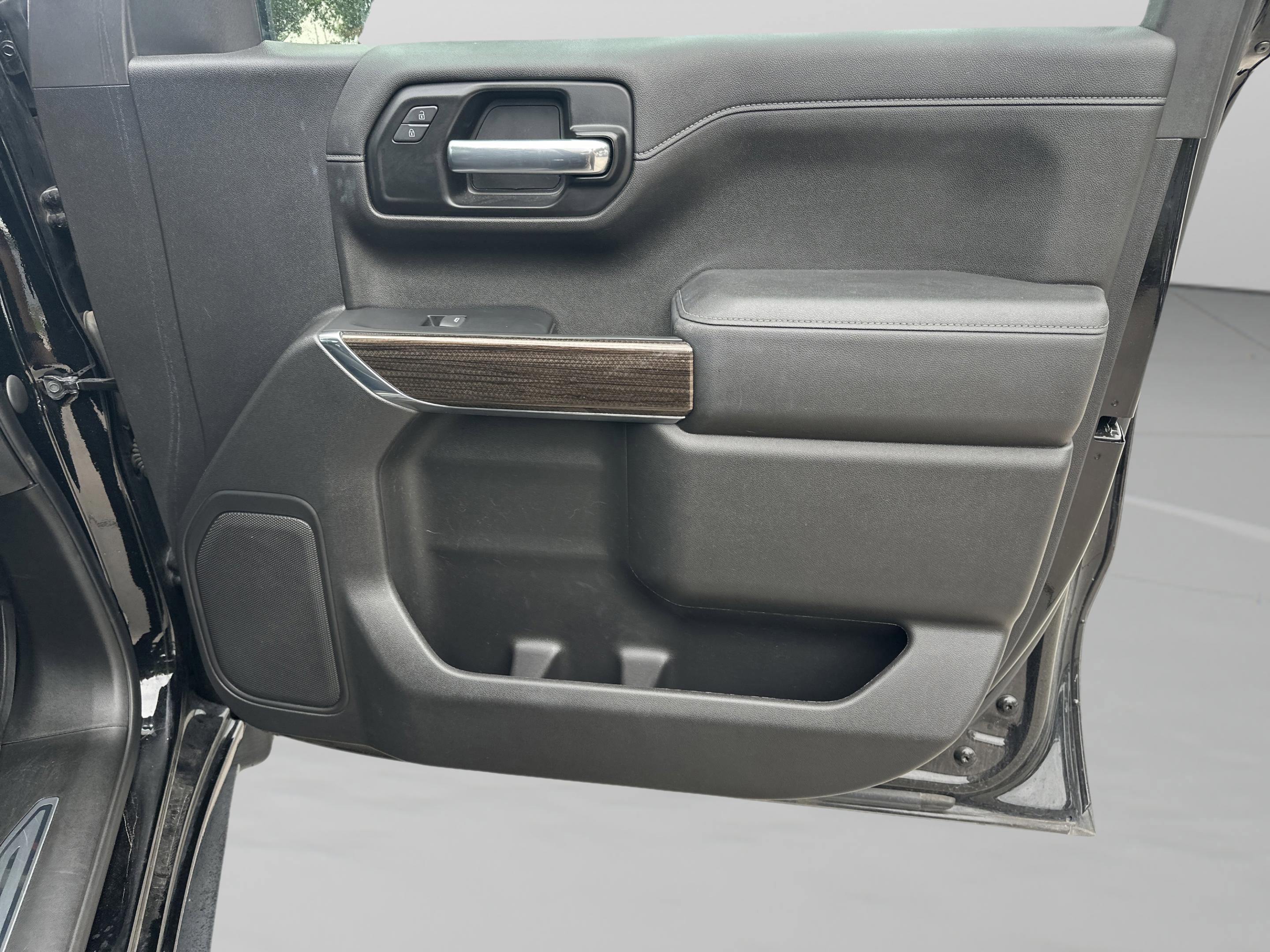 Used 2021 Black Chevrolet LT image 13