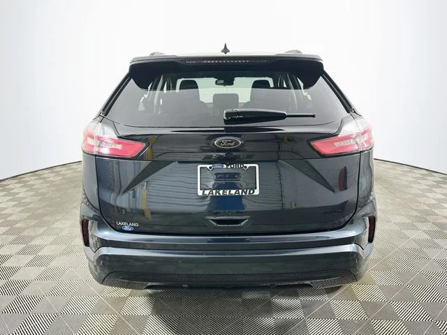 Certified Pre-Owned 2024 Ford Edge SE