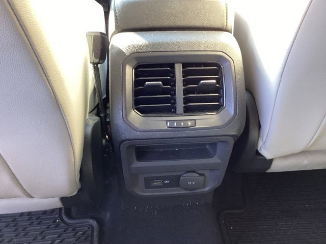 Certified Used 2019 Silk Blue Metallic Volkswagen 2.0T SE image 19