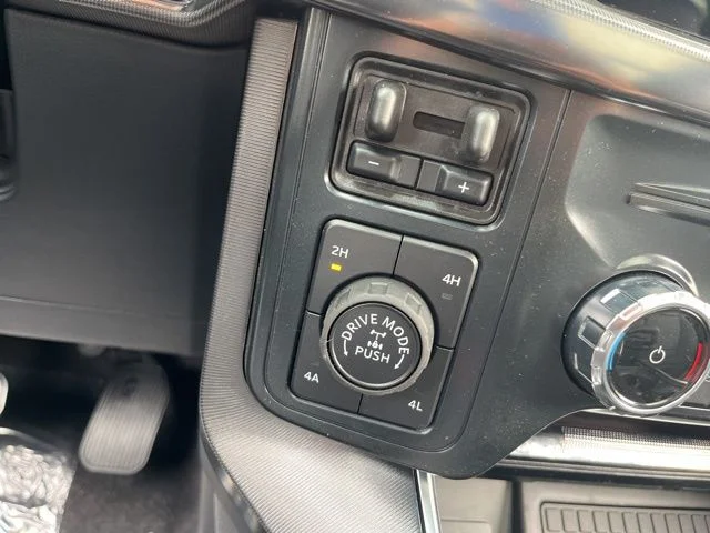 New 2026 Star White Metallic Tri-Coat Ford Platinum® image 68