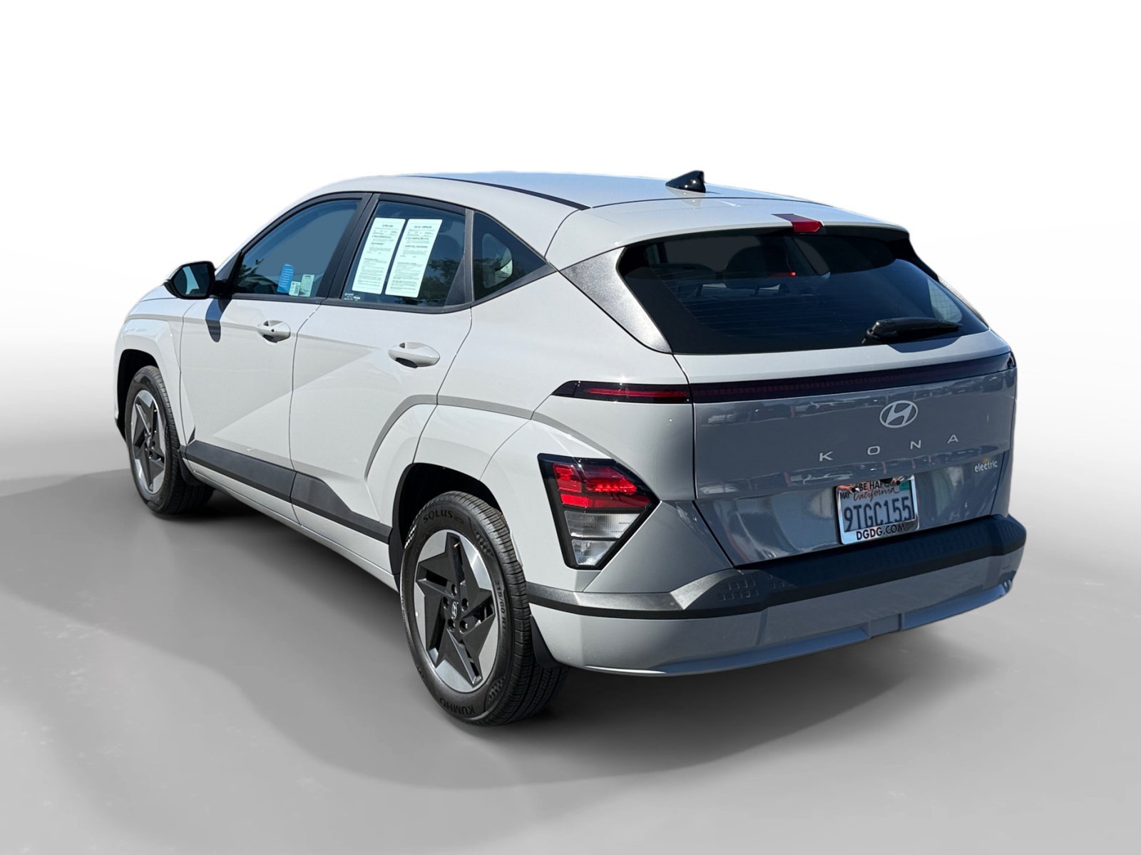 Certified Used 2025 Cyber Gray Metallic Hyundai SE image 3