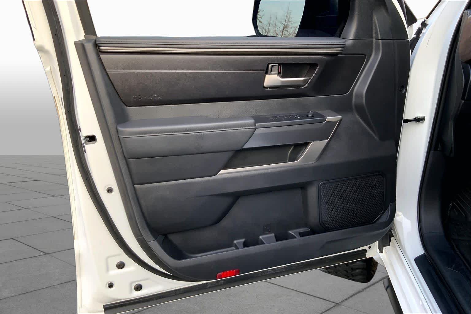 Used 2024 Ice Cap Toyota SR5 image 21
