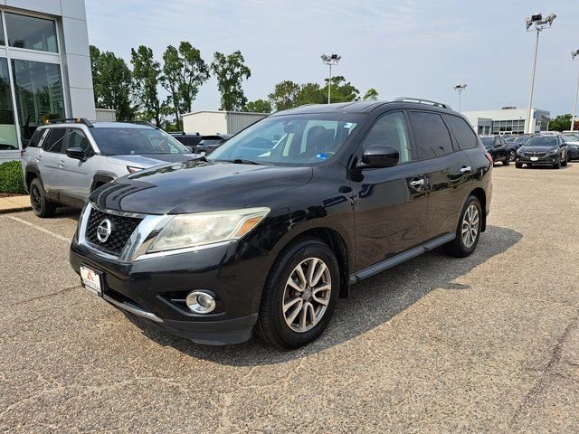 Used 2016 Black Nissan SV image 2