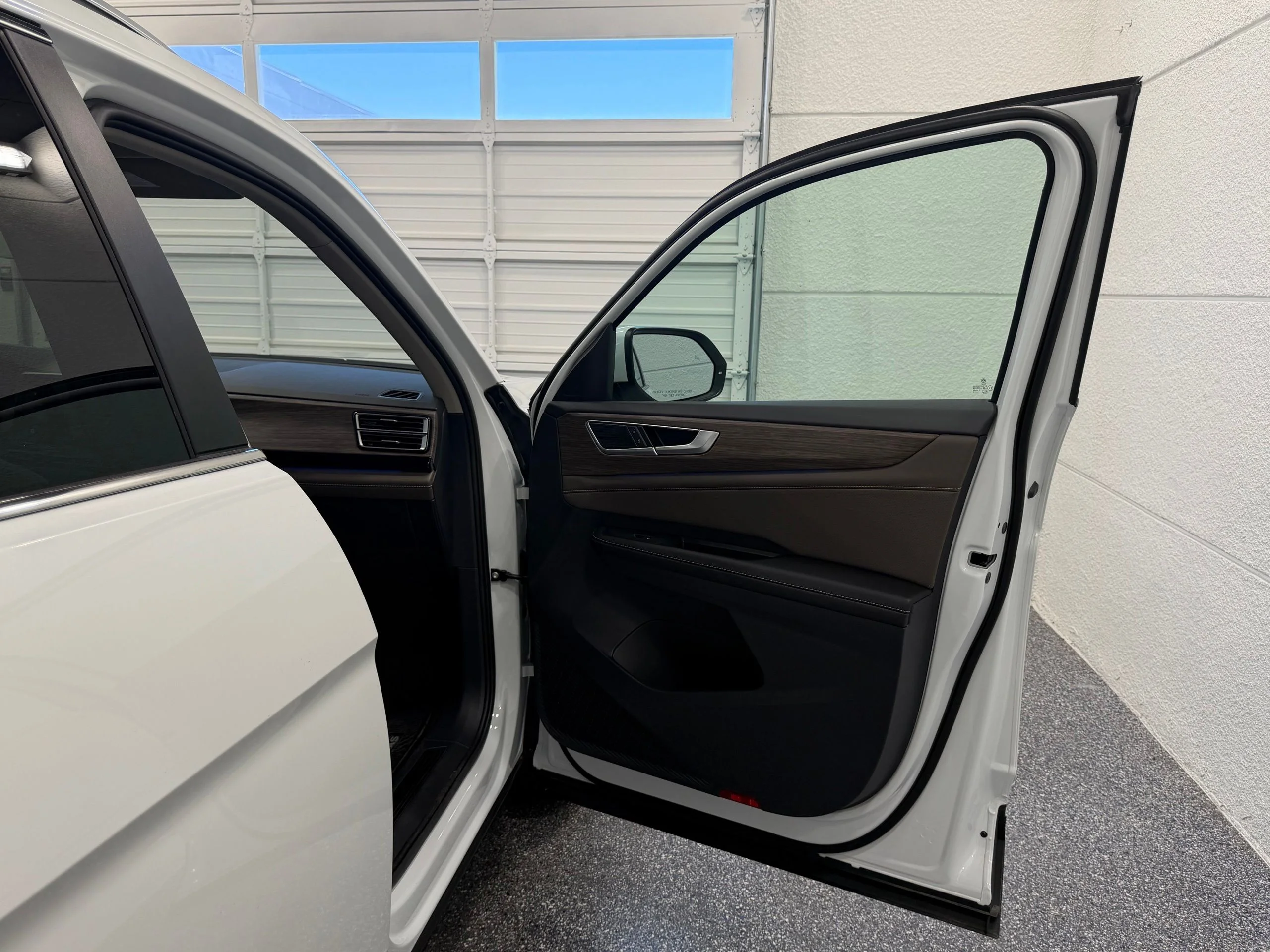 New 2026 White Volkswagen 2.0T SEL image 32