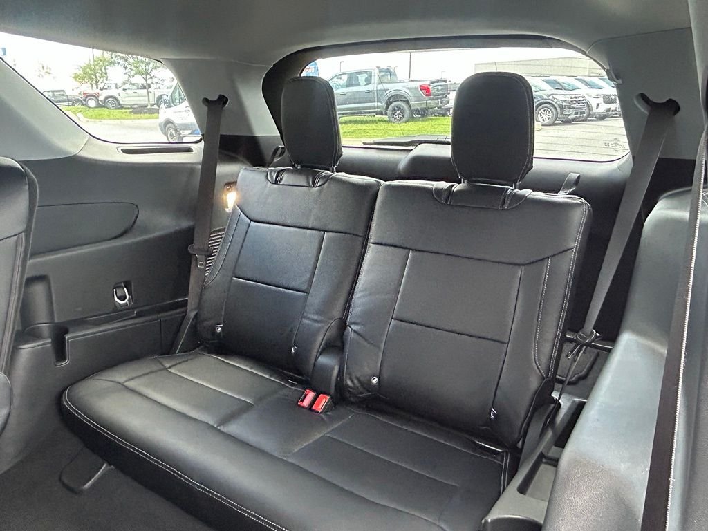 Used 2023 Red Ford XLT image 15