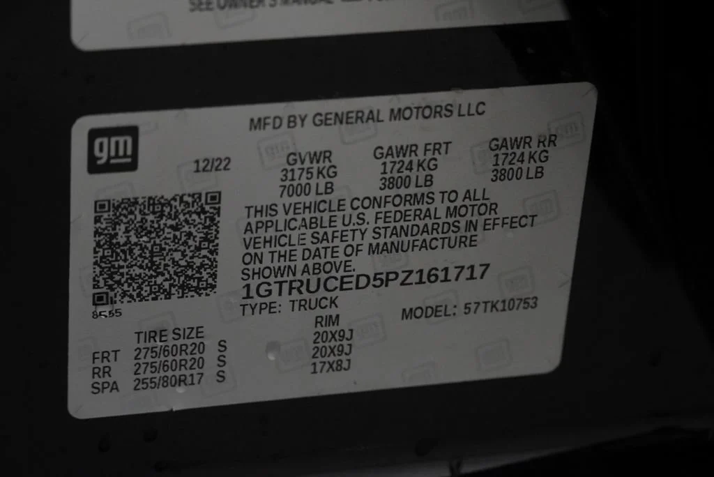 Used 2023 Onyx Black GMC Elevation image 45