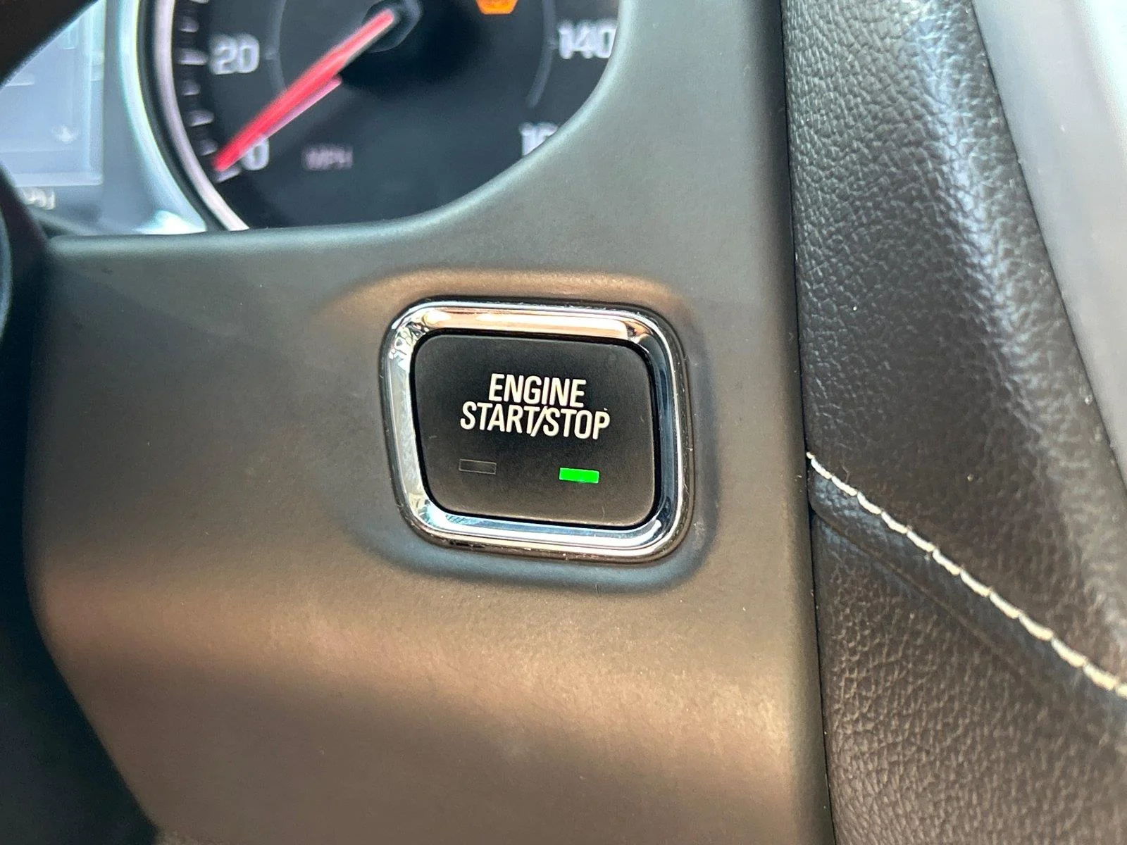 Used 2019 Dark Sky Metallic GMC SLT image 25