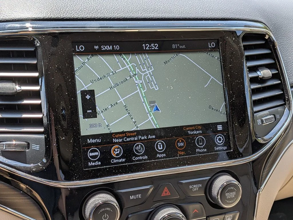 Used 2020 Black Jeep Limited image 19