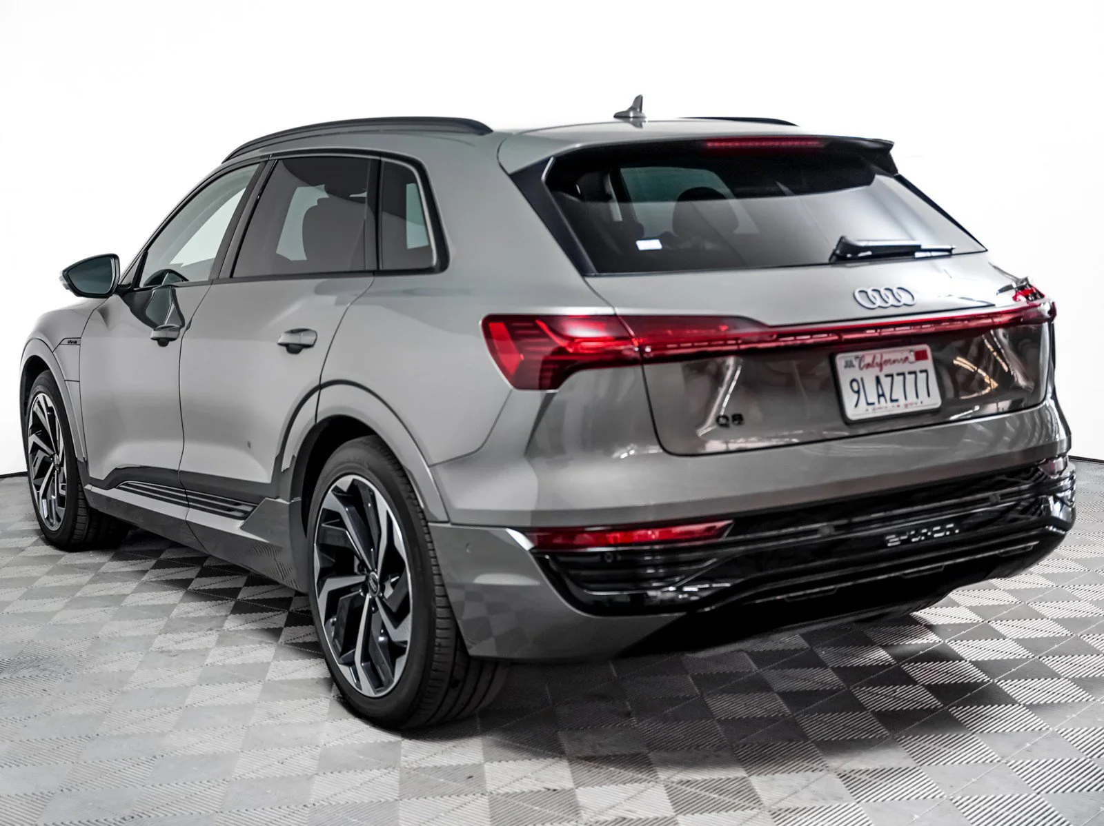 Used 2024 Chronos Gray Audi Premium Plus image 2