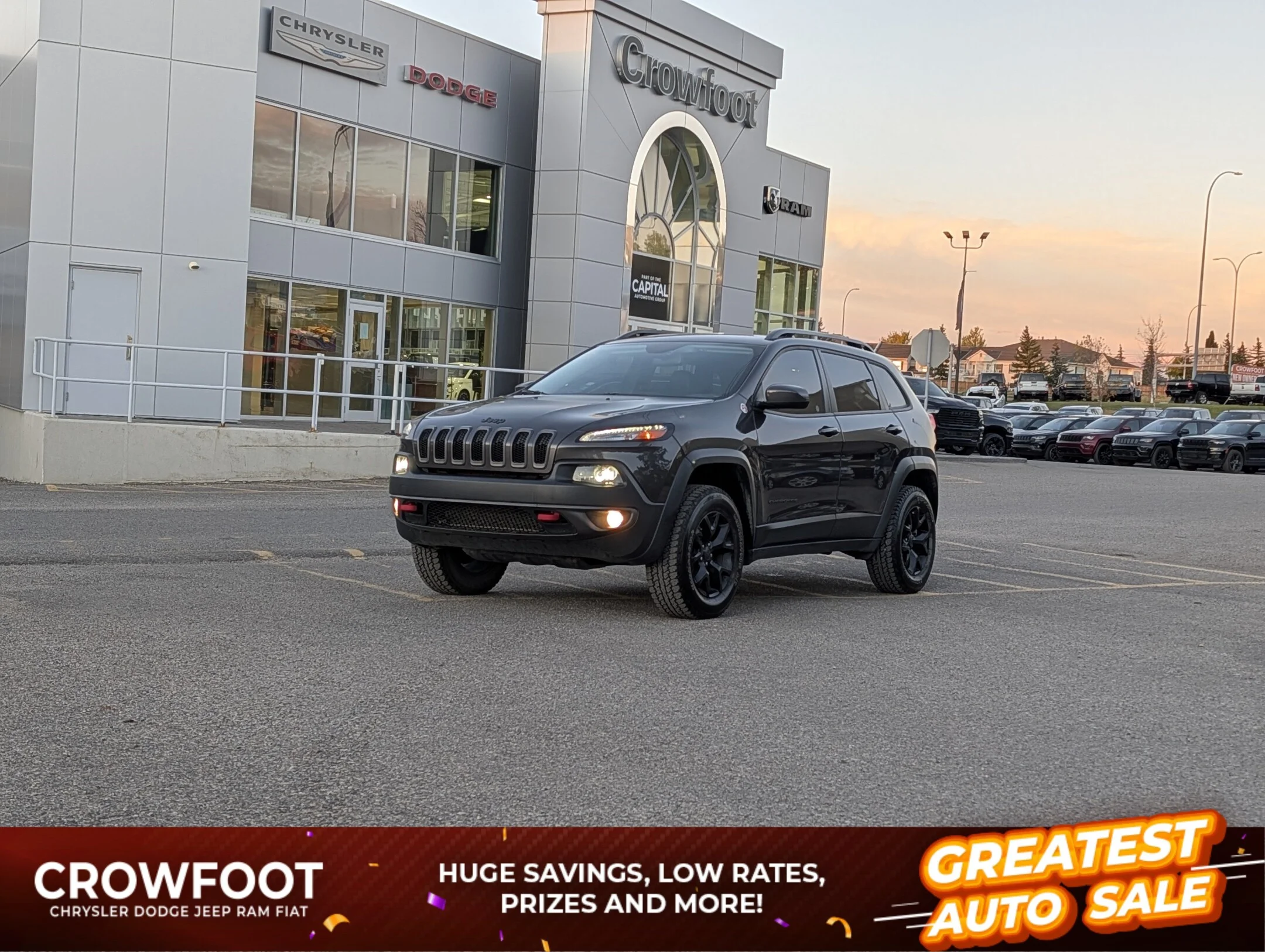 Used 2017 Grey Jeep Trailhawk - Leather - Uconnect 8.4 Touchscree - 4WD 4dr Trailhawk image 1