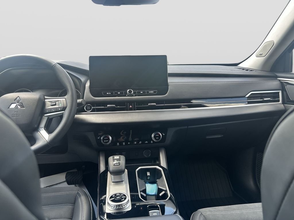 2026 Mitsubishi Outlander SE - Photo 20