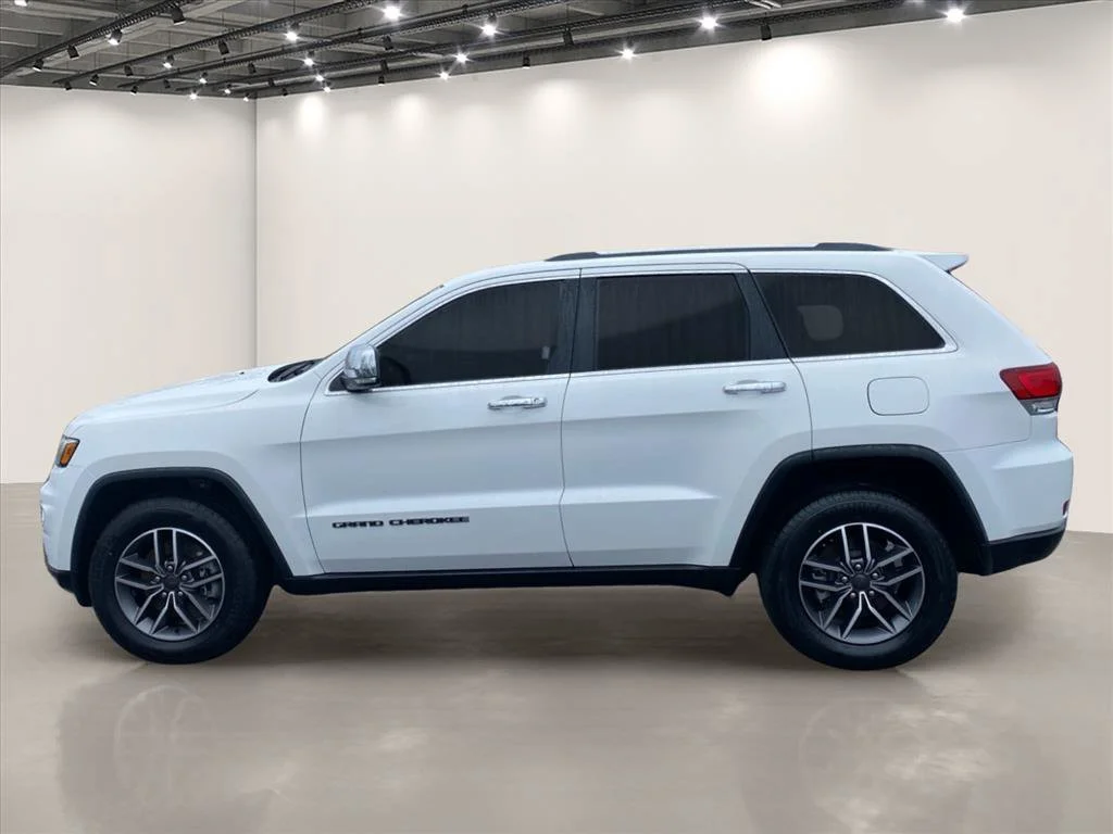 Used 2021 Bright White Clearcoat Jeep Limited image 4