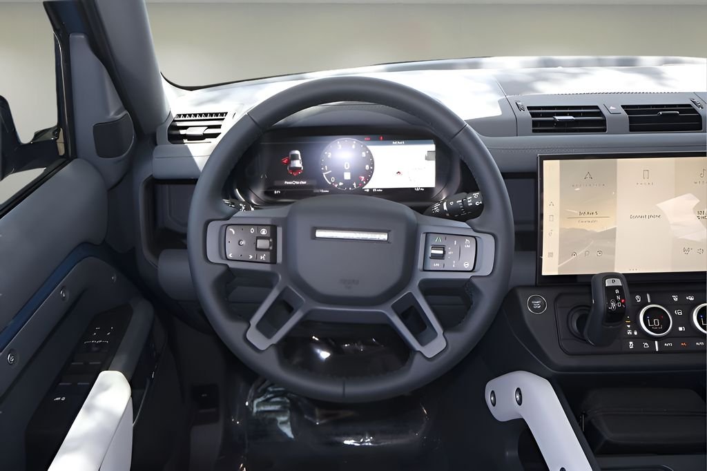 New 2026 Tasman Blue Land Rover S image 15