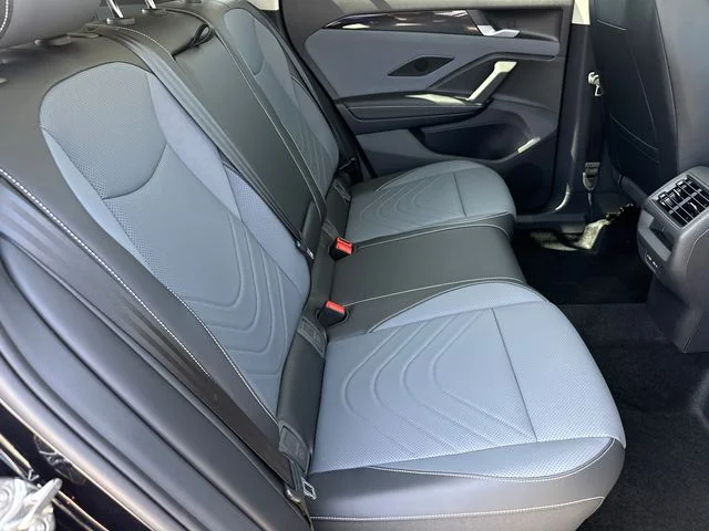 New 2026 Deep Black Pearl Volkswagen 2.0T SE image 24