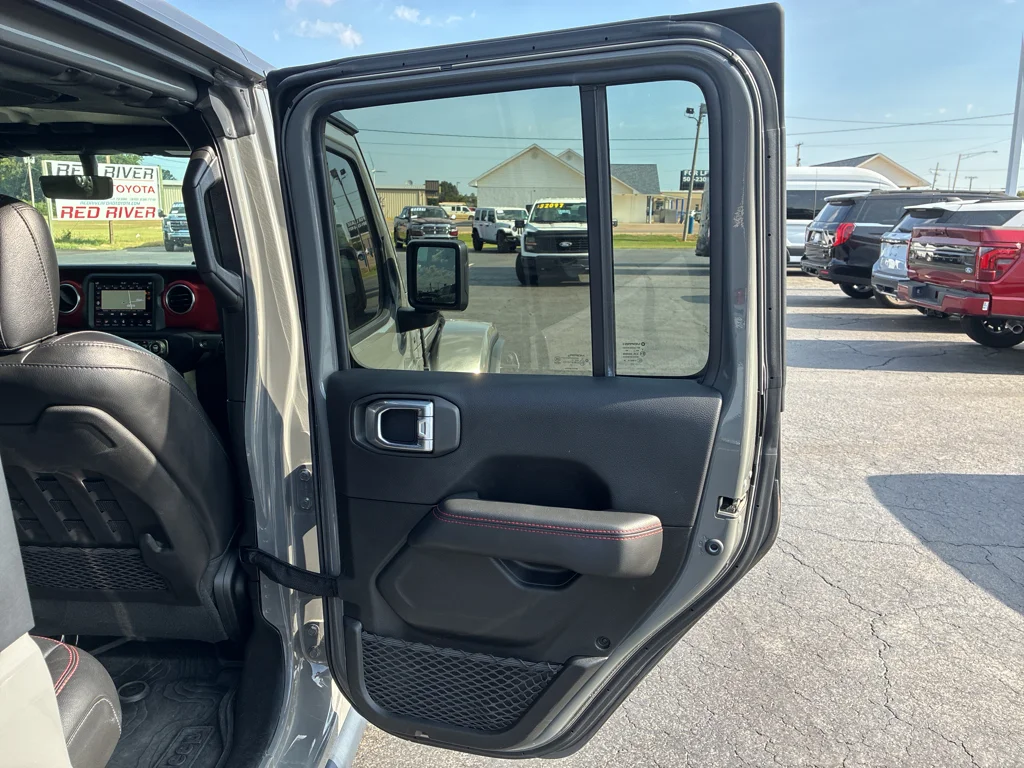 Used 2021 Sting Gray Clearcoat Jeep Unlimited Rubicon image 17